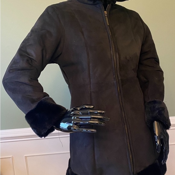 ZLC Collections Black Winter Coat/Faux Leather & Fur - Picture 3 of 6